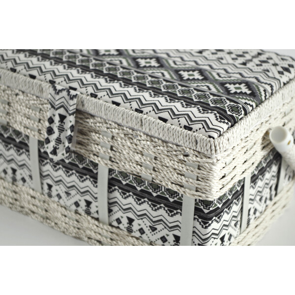 Nähkästchen eckig aus Kunststoff und Textil mit schwarz weißem Muster,  26,95 €