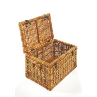 Practical seat chest from Rattan Lacak